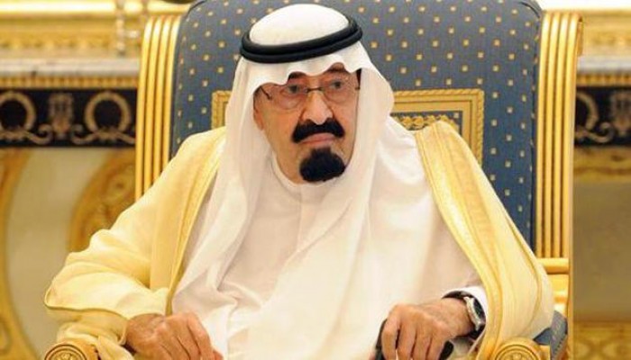 اقتصادي سعودي يدعو لتطبيق سياسة التقشف ووقف «الإعانات التى ليست فى محلها»