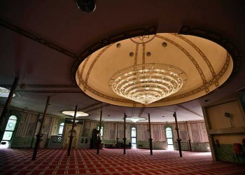 فرنسا تغلق مسجدا بسبب «خطب متطرفة»