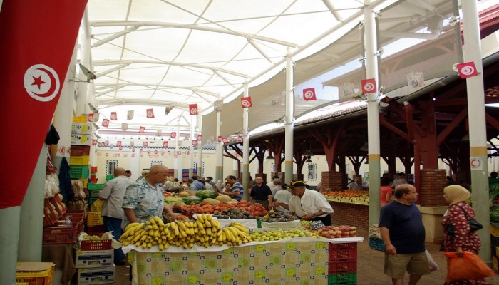 تونس.. التضخم يقترب من 8% والعجز يرتفع بالميزان التجاري