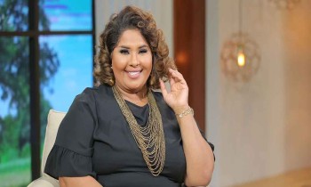 الممثلة الكويتية هيا الشعيبي تفاجئ جمهورها بإطلالة جديدة