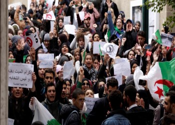 جامعات الجزائر تنتفض ضد ترشح بوتفليقة (فيديو)