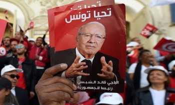 «الباجي قائد السبسي» .. من الموت السياسي إلى رئاسة تونس