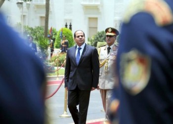 مصر تغرق في الديون