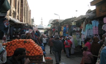 «ميدل إيست آي»: الطبقة المتوسطة في مصر تعاني بسبب ارتفاع الأسعار