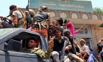 خاص: ضم فصيلان مسلحان للجيش اليمني بعد خلافات بينهما للسيطرة على تعز