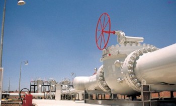 الهند مستعدة لتوقيع اتفاقيات طويلة الأجل لشراء الغاز القطري