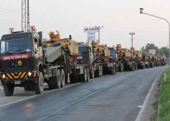 استمرار عبور الآليات العسكرية التركية إلى حدود سوريا