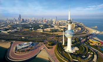 الحكومة الكويتية تقترض 24.2 مليار دولار من بنوك محلية