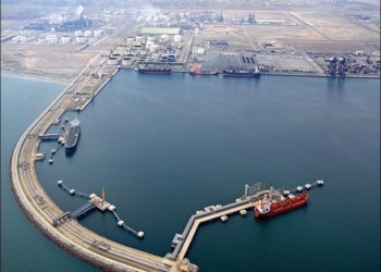 اتفاق تجاري بين سلطنة عمان وإيران لاستخدام ميناء «صحار»