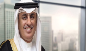وزير بحريني ينفي توقعات بحل الأزمة الخليجية قريبا