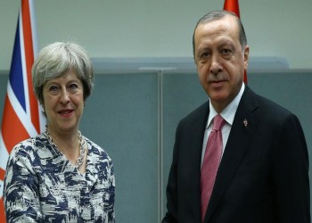 «أردوغان» و«تيريزا ماي» يبحثان هاتفيا التطورات في سوريا