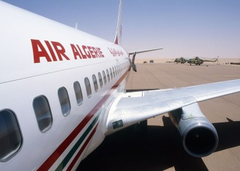 الجزائر تشدد رقابتها على رحلاتها الجوية لوقف تهريب العملة