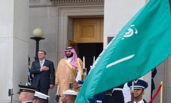 آشتون كارتر: القوات البرية السعودية دربت لحماية العرش وليس البلاد