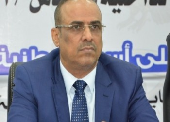 اليمن.. وزيرا الداخلية والنقل وقائد عسكري يصلون الرياض
