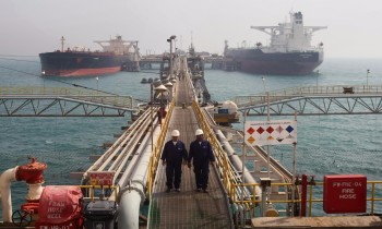 إيران ترهن أمان الممرات المائية الدولية باستمرار صادراتها النفطية