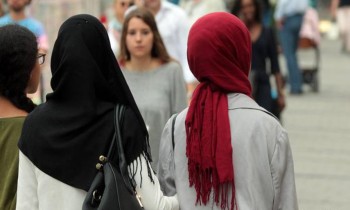 النمسا: اتفاق لرفع سن حظر ارتداء الحجاب في المدارس