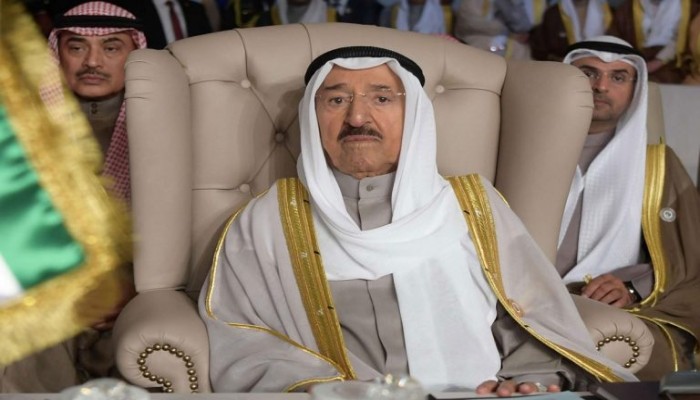 أمير الكويت يتسلم رسالة شفوية من ملك السعودية