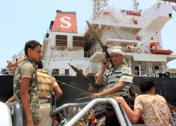 مسؤول يمني: أسلحة إيرانية جديدة وصلت للحوثيين عبر الحديدة