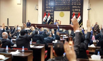 برلمان العراق يمنح علاوي فرصة أخيرة لإقرار حكومته