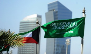 الكويت تستنكر صواريخ الحوثي الباليستية على الرياض وجازان