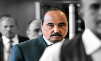 رئيس موريتانيا السابق يتهم سلفه بالتحالف مع الإخوان للتنكيل به