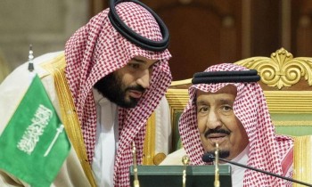 إسرائيل اليوم: الملك سلمان لا يزال يعارض التطبيع.. والشعب السعودي غير جاهز