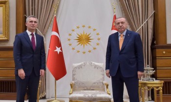 أردوغان يطالب الناتو بإظهار التضامن مع تركيا
