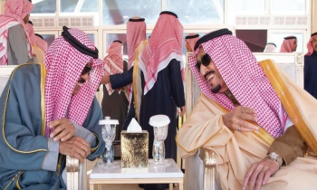 الملك سلمان يهنيء أمير الكويت بتشكيل أول حكومة في عهده