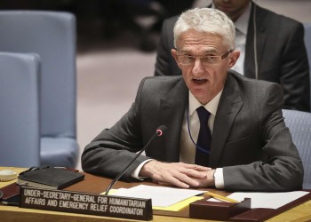 مسؤول المساعدات بالأمم المتحدة يطالب واشنطن بإلغاء تصنيف الحوثيين إرهابية