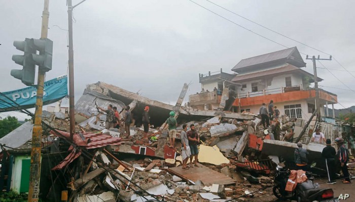 اندونيسيا زلزال IMLebanon