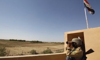 بمليون دولار.. العراق يتسلم معدات عسكرية أمريكية لمكافحة تنظيم الدولة
