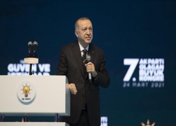 العدالة والتنمية يرشح أردوغان لرئاسة الحزب في المؤتمر العام السابع