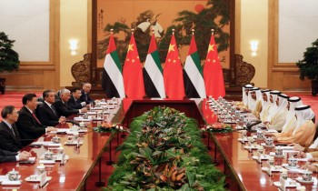 بن زايد يبحث مع وزير خارجية الصين تعزيز التعاون ومكافحة كورونا