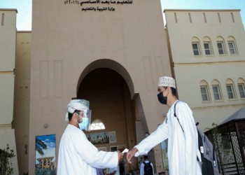 عمان تعلق الأنشطة الرياضية وتقلص الموظفين بمقرات العمل