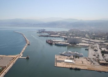 روسيا تعتزم إنشاء رصيف عائم بميناء طرطوس السوري