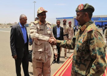 صراع نفوذ في السودان بين البرهان وحميدتي.. ما علاقة الإمارات؟