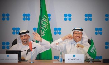 بلومبرج: الخلاف السعودي الإماراتي سيتواصل لحين التحول للطاقة الخضراء