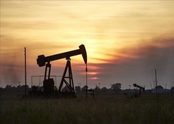 أسعار النفط تهبط في ظل مخاوف قيود كورونا