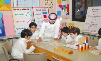 السعودية.. تدنٍ كبير في رواتب منتسبي التعليم في المدارس الأهلية