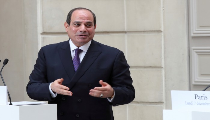 مصر.. السيسي يعلن تمويل أي عمل درامي ضخم ضد "التطرف" (فيديو)