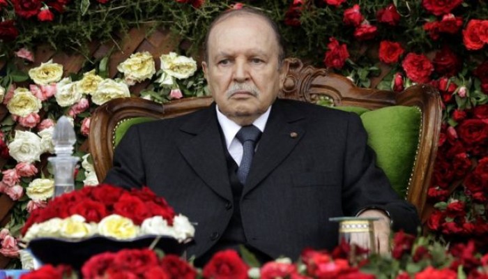 حدادا على وفاة بوتفليقة.. تبون يقرر تنكيس علم الجزائر 3 أيام