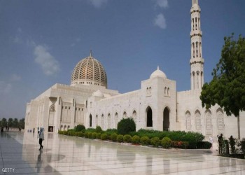 للمرة الأولى منذ مارس 2020.. عمان تعيد فتح مساجدها لصلاة الجمعة
