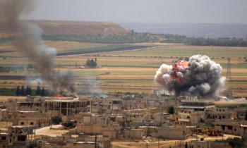 طائرات مسيرة مجهولة تستهدف مواقع ميليشيا إيرانية شرقي سوريا