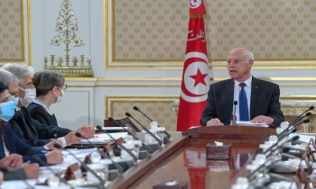 لم يسمه.. رئيس تونس يأمر بسحب جواز السفر الدبلوماسي من المرزوقي