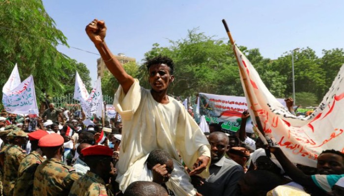 أكسيوس: المبعوث الأمريكي يزور السودان لبحث الأزمة السياسية
