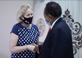 بريطانيا تعلن تأييدها لمبادرة حمدوك لحل الأزمة السودانية.. وتعرض المشاركة