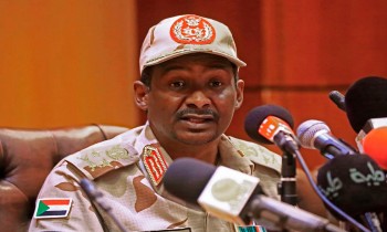 تجمع المهنيين السودانيين يطالب بحل قوات الدعم السريع أو دمجها بالجيش