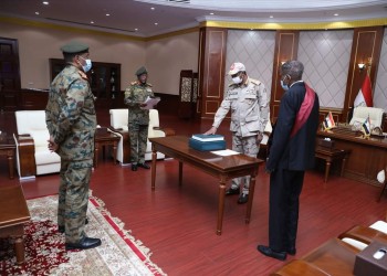 حميدتي وأعضاء مجلس السيادة السوداني الجديد يؤدون القسم الدستوري أمام البرهان