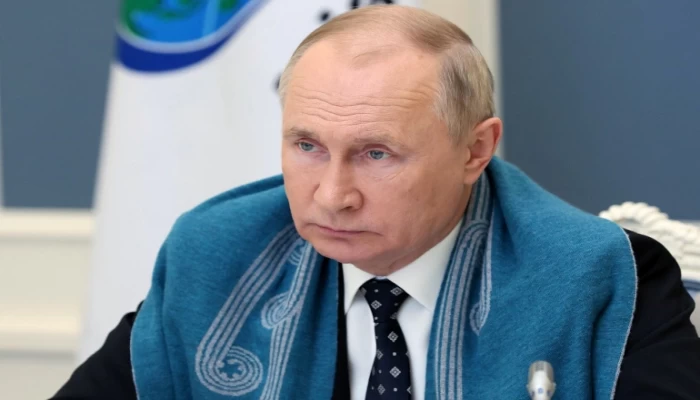 بوتين يلمح إلى استطاعة بيلاروسيا قطع إمدادات الغاز عن أوروبا