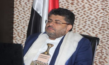 قيادي حوثي يعلق على اقتحام سفارة واشنطن في صنعاء